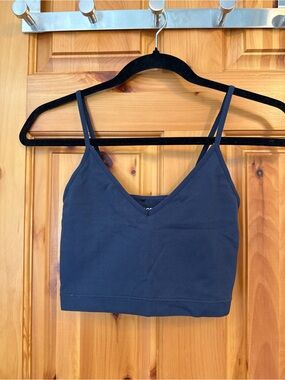 Garage Ribbed V-Neck Cropped Tank Top in Navy Blue